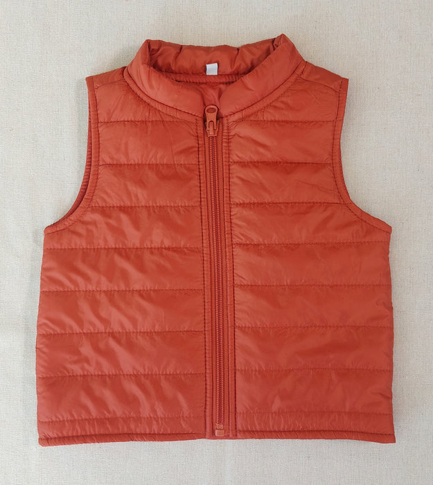 Sleeveless puffer jacket