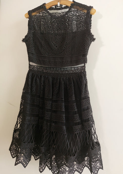 ALEXIS Luxury black lace dress Medium - New item