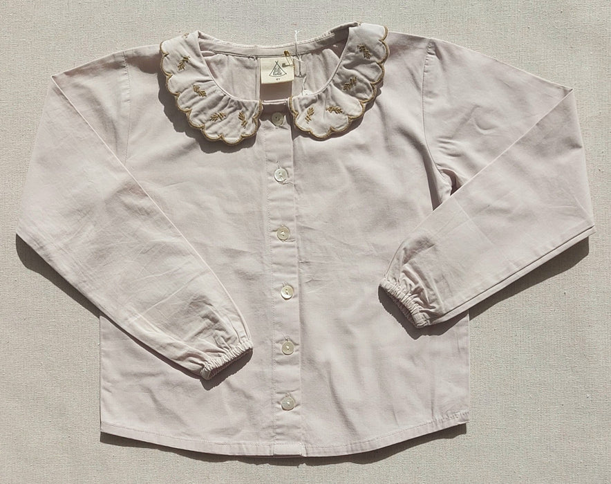 LILI LOTTE Embroidered Peter Pan collar blouse