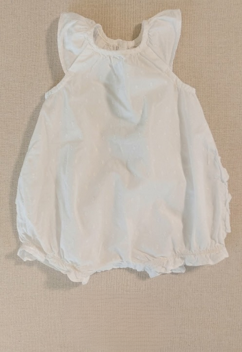 PETIT BATEAU Baby girl plumetis romper with back ruffles